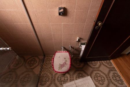 Casa para alugar com 290m², 5 quartos e 2 vagasBanheiro Social 