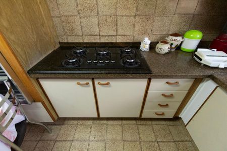 Casa para alugar com 290m², 5 quartos e 2 vagasCozinha 