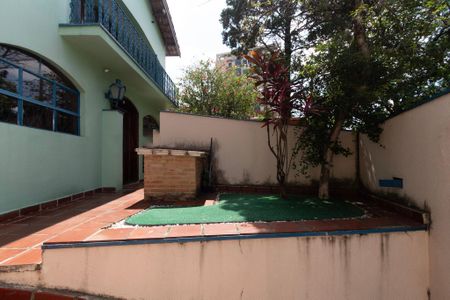 Casa para alugar com 290m², 5 quartos e 2 vagasFrente 