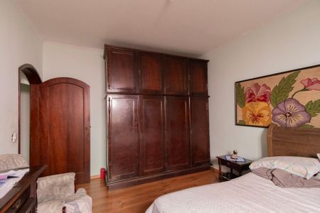 Casa para alugar com 290m², 5 quartos e 2 vagasQuarto 1