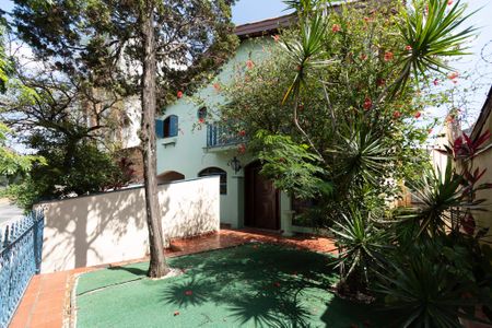 Casa para alugar com 290m², 5 quartos e 2 vagasFrente 