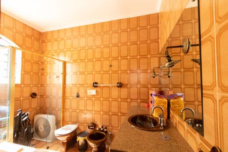 Casa para alugar com 290m², 5 quartos e 2 vagasBanheiro Suíte 