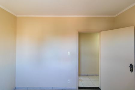 Apartamento à venda com 60m², 2 quartos e 1 vagaQuarto 02