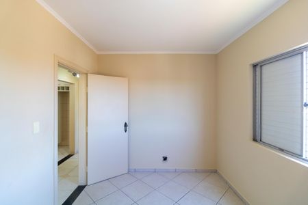 Apartamento à venda com 60m², 2 quartos e 1 vagaQuarto 02