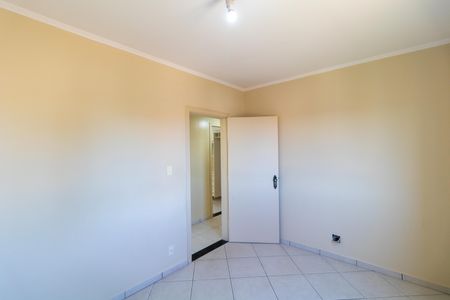 Apartamento à venda com 60m², 2 quartos e 1 vagaQuarto 02