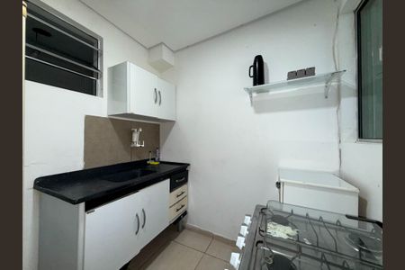Cozinha de kitnet/studio para alugar com 1 quarto, 24m² em Vila Moraes, São Paulo