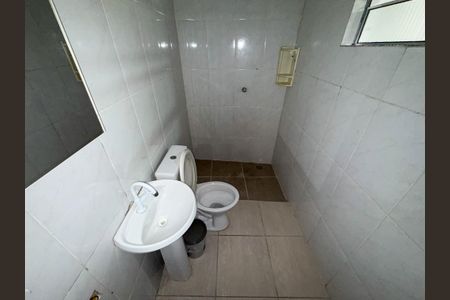 Banheiro de kitnet/studio para alugar com 1 quarto, 24m² em Vila Moraes, São Paulo