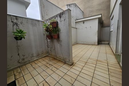 Casa para alugar com 160m², 4 quartos e 3 vagasQuintal