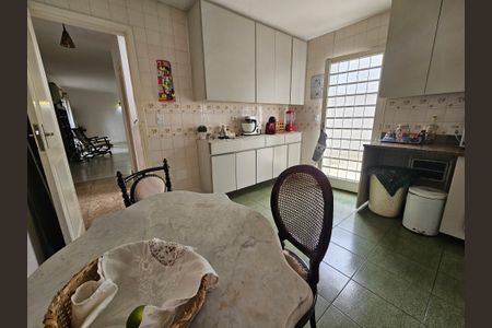 Casa para alugar com 160m², 4 quartos e 3 vagasCozinha