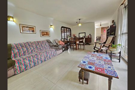 Sala de casa à venda com 4 quartos, 160m² em Jardim Aeroporto, São Paulo