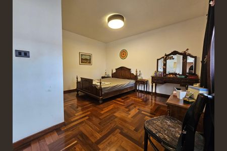 Casa para alugar com 160m², 4 quartos e 3 vagasSuite 