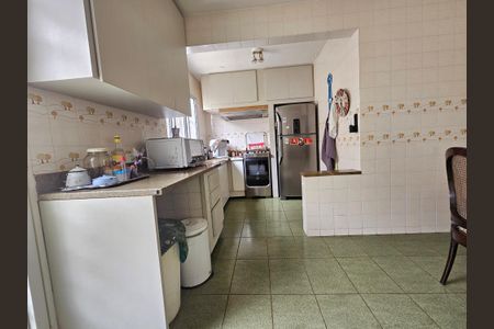 Casa para alugar com 160m², 4 quartos e 3 vagasCozinha