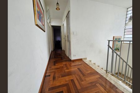 Casa para alugar com 160m², 4 quartos e 3 vagasCorredor