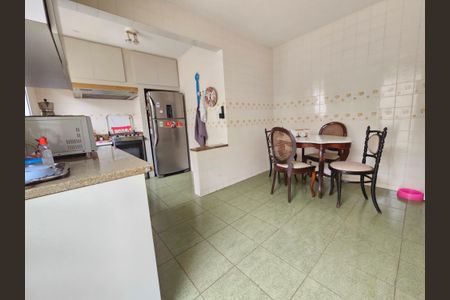 Casa para alugar com 160m², 4 quartos e 3 vagasCozinha