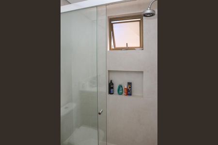 Apartamento à venda com 136m², 3 quartos e 2 vagas Apartamento à venda com 136m², 3 quartos e 2 vagasBanheiro da Suíte 2