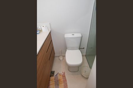 Apartamento à venda com 136m², 3 quartos e 2 vagas Apartamento à venda com 136m², 3 quartos e 2 vagasBanheiro da Suíte 2