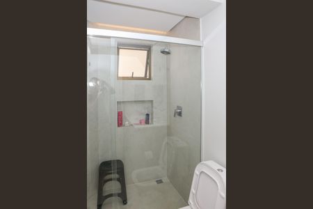 Apartamento à venda com 136m², 3 quartos e 2 vagas Apartamento à venda com 136m², 3 quartos e 2 vagasBanheiro da Suíte 1