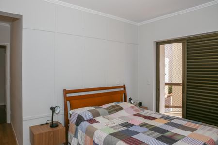 Apartamento à venda com 136m², 3 quartos e 2 vagas Apartamento à venda com 136m², 3 quartos e 2 vagasSuíte 1