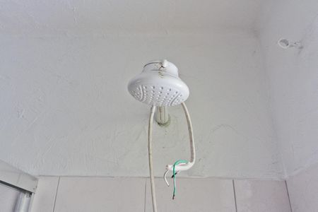 Casa de condomínio à venda com 88m², 2 quartos e sem vagaBanheiro