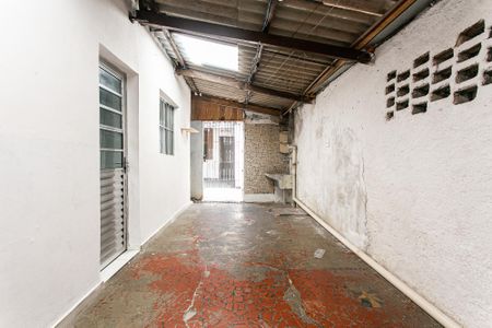 Casa para alugar com 80m², 1 quarto e 1 vagaQuintal