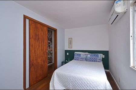 Suíte de apartamento para alugar com 1 quarto, 57m² em Funcionários, Belo Horizonte