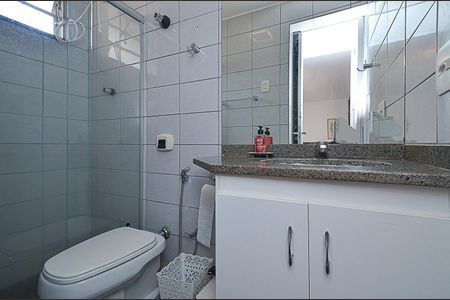 Banheiro Suíte de apartamento para alugar com 1 quarto, 57m² em Funcionários, Belo Horizonte