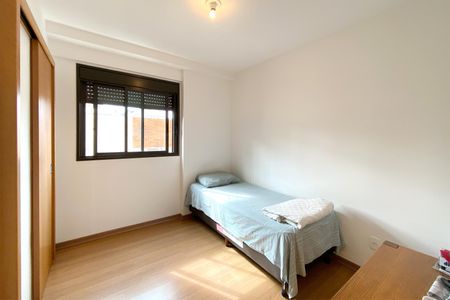 Apartamento à venda com 107m², 3 quartos e 2 vagasSemi suite 2