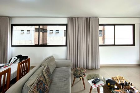 Sala de apartamento à venda com 3 quartos, 107m² em Funcionários, Belo Horizonte