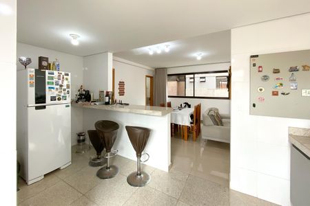 Apartamento à venda com 107m², 3 quartos e 2 vagasCozinha