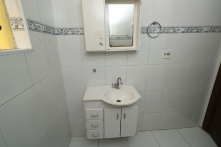 Casa para alugar com 125m², 2 quartos e 2 vagasBanheiro 1