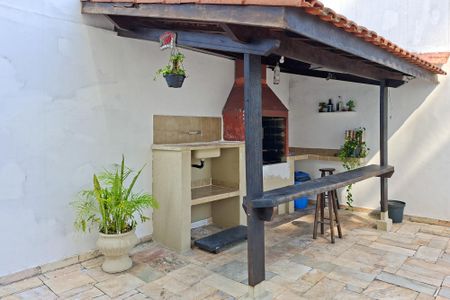 Apartamento para alugar com 154m², 4 quartos e 2 vagasÁrea comum - Churrasqueira