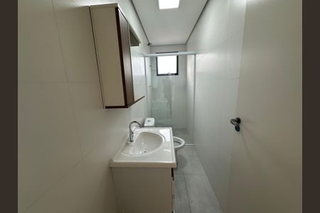 Apartamento para alugar com 60m², 2 quartos e 2 vagasBanheiro