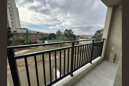 Varanda da Sala de apartamento para alugar com 2 quartos, 60m² em Outeiro de São Fernando, Barueri