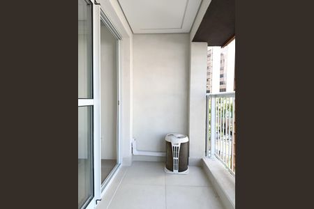 Studio para alugar com 29m², 1 quarto e sem vaga Studio para alugar com 29m², 1 quarto e sem vagaVaranda Studio