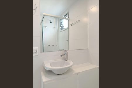 Studio para alugar com 29m², 1 quarto e sem vaga Studio para alugar com 29m², 1 quarto e sem vagaBanheiro Social