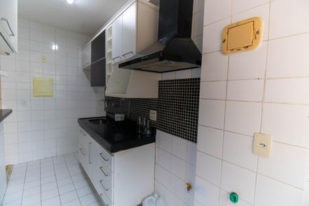 Apartamento à venda com 76m², 2 quartos e 1 vagaCozinha e Área de Serviço
