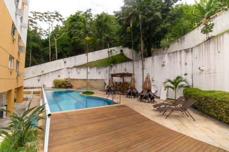 Apartamento à venda com 76m², 2 quartos e 1 vagaÁrea comum