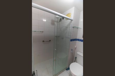 Apartamento à venda com 76m², 2 quartos e 1 vagaBanheiro Social