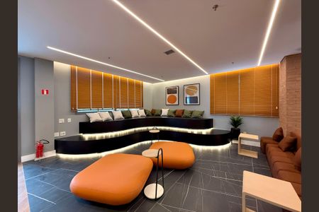 Apartamento à venda com 66m², 2 quartos e 1 vagaCoworking 