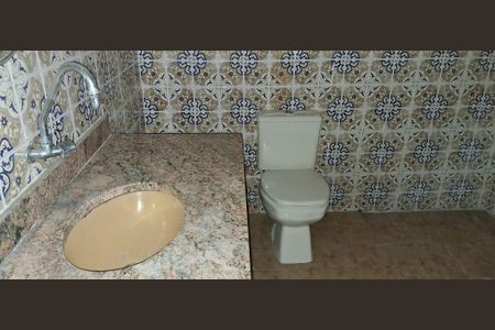 Casa à venda com 171m², 3 quartos e 3 vagasBanheiro Social 