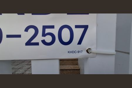 Casa à venda com 171m², 3 quartos e 3 vagasCódigo plaquinha KHDC-917