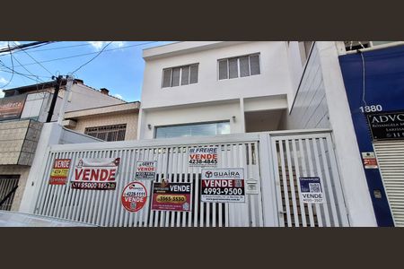 Casa à venda com 171m², 3 quartos e 3 vagasFachada 
