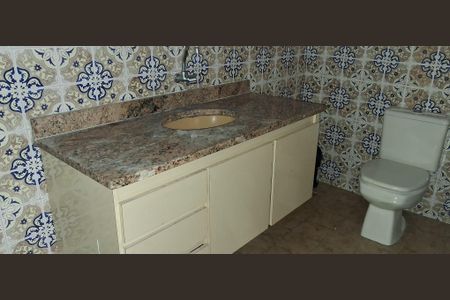 Casa à venda com 171m², 3 quartos e 3 vagasBanheiro Social 