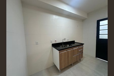 Apartamento para alugar com 57m², 2 quartos e 1 vagaCozinha