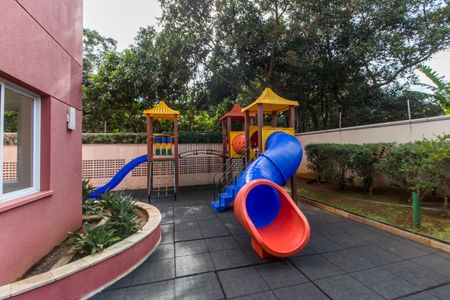Apartamento para alugar com 85m², 2 quartos e 2 vagasÁrea comum - Playground