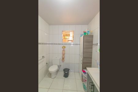 Casa à venda com 120m², 3 quartos e 2 vagasBanheiro da Suíte 2