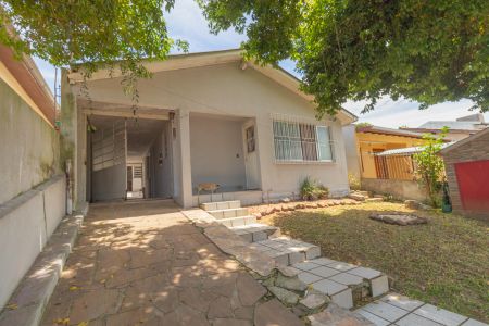 Casa à venda com 120m², 3 quartos e 2 vagasFachada