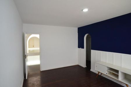 Casa de condomínio para alugar com 1425m², 4 quartos e 1 vaga Casa de condomínio para alugar com 1425m², 4 quartos e 1 vagaSuíte 2