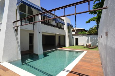 Casa de condomínio para alugar com 1425m², 4 quartos e 1 vaga Casa de condomínio para alugar com 1425m², 4 quartos e 1 vagaÁrea Externa - Piscina