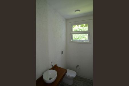 Casa de condomínio para alugar com 1425m², 4 quartos e 1 vaga Casa de condomínio para alugar com 1425m², 4 quartos e 1 vagaLavabo